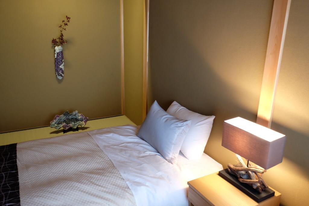 Miyagawacho Yoshii Hotel Kyoto Exterior photo